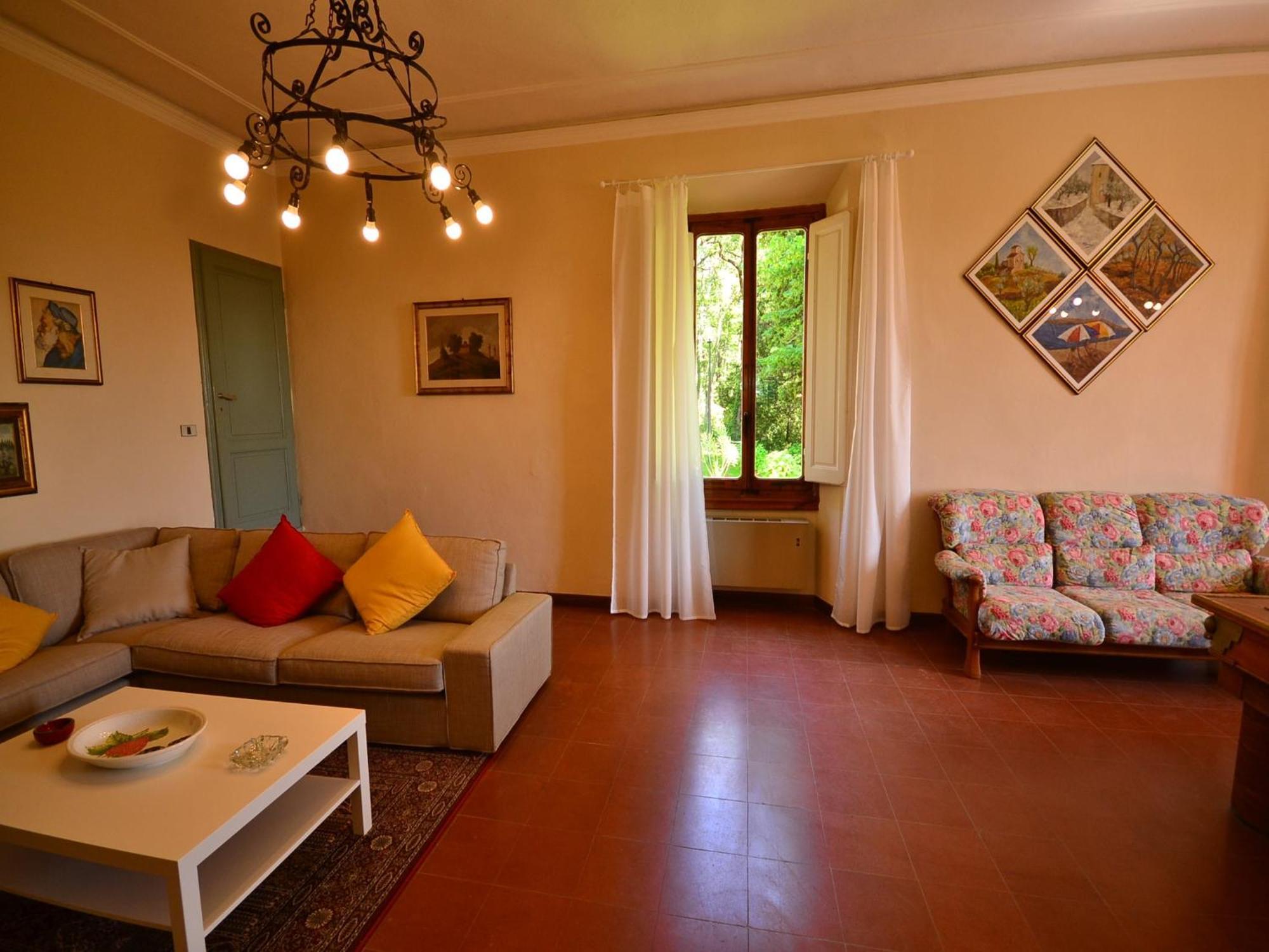 Lovely Holiday Home In Montefiridolfi With Hill View Exteriér fotografie
