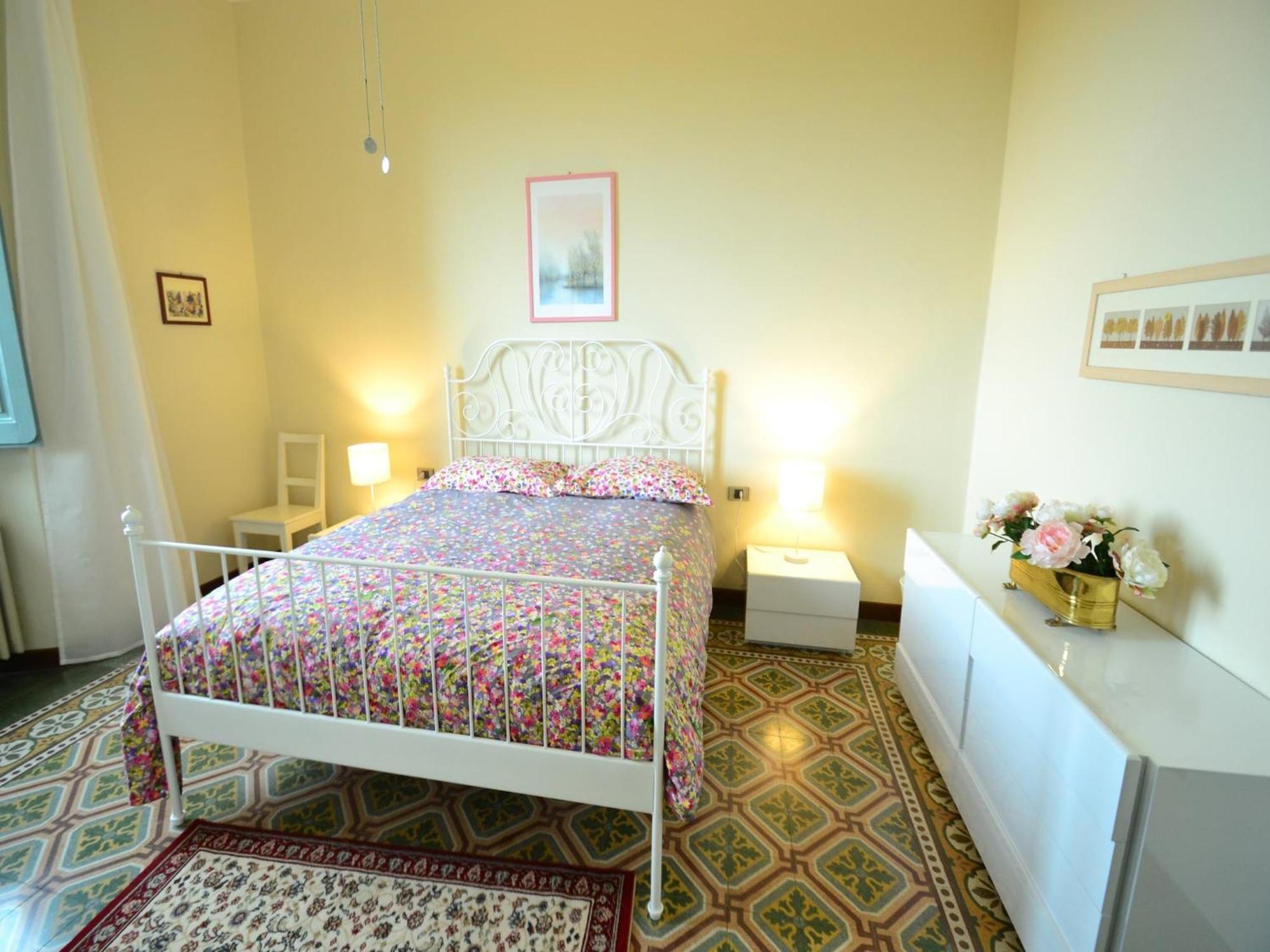 Lovely Holiday Home In Montefiridolfi With Hill View Exteriér fotografie