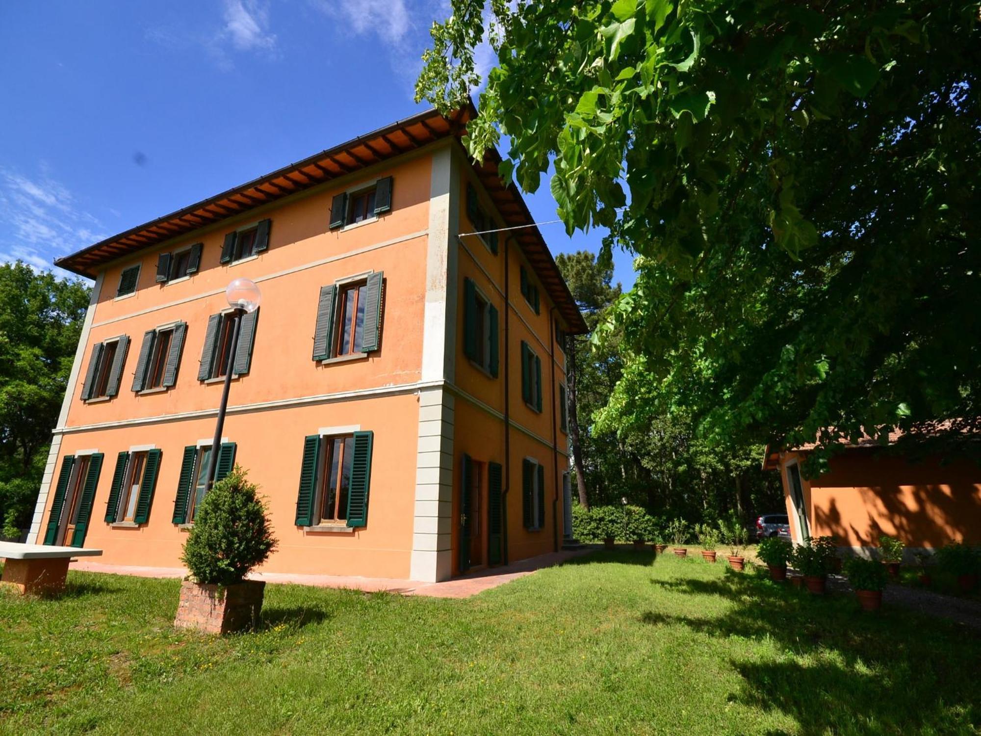 Lovely Holiday Home In Montefiridolfi With Hill View Exteriér fotografie