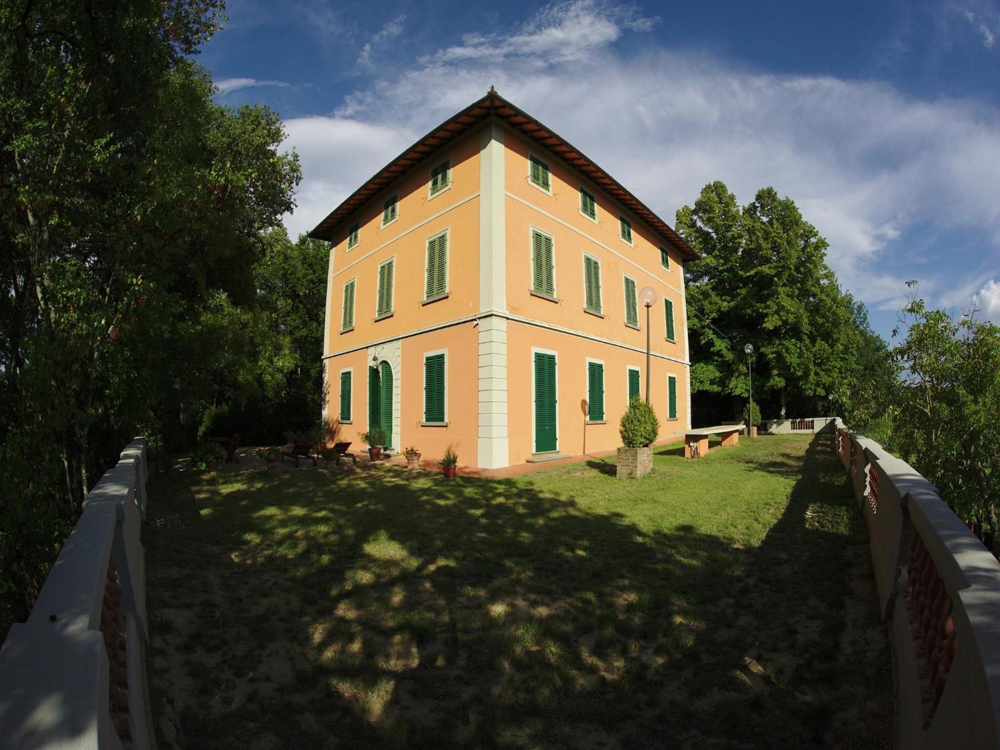 Lovely Holiday Home In Montefiridolfi With Hill View Exteriér fotografie