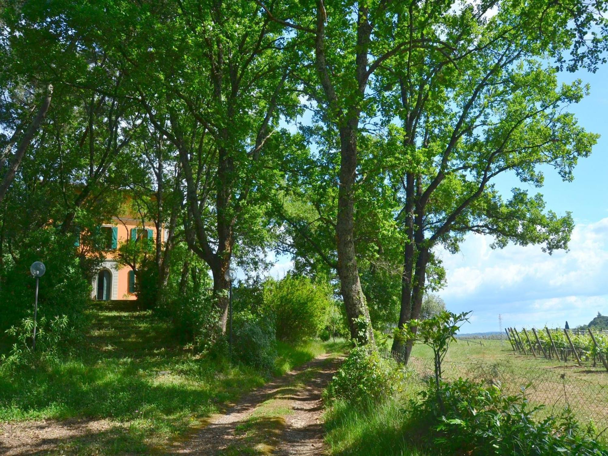 Lovely Holiday Home In Montefiridolfi With Hill View Exteriér fotografie