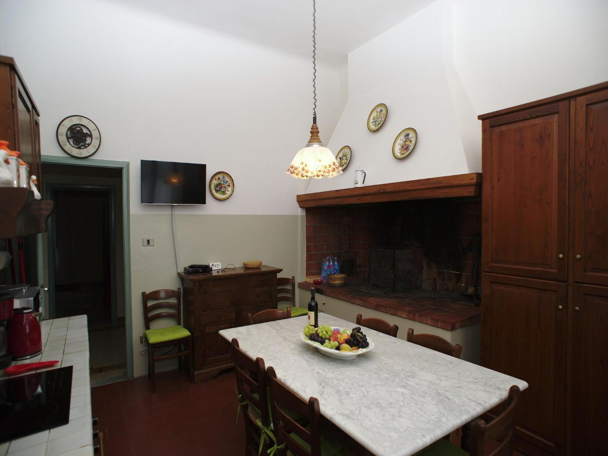 Lovely Holiday Home In Montefiridolfi With Hill View Exteriér fotografie