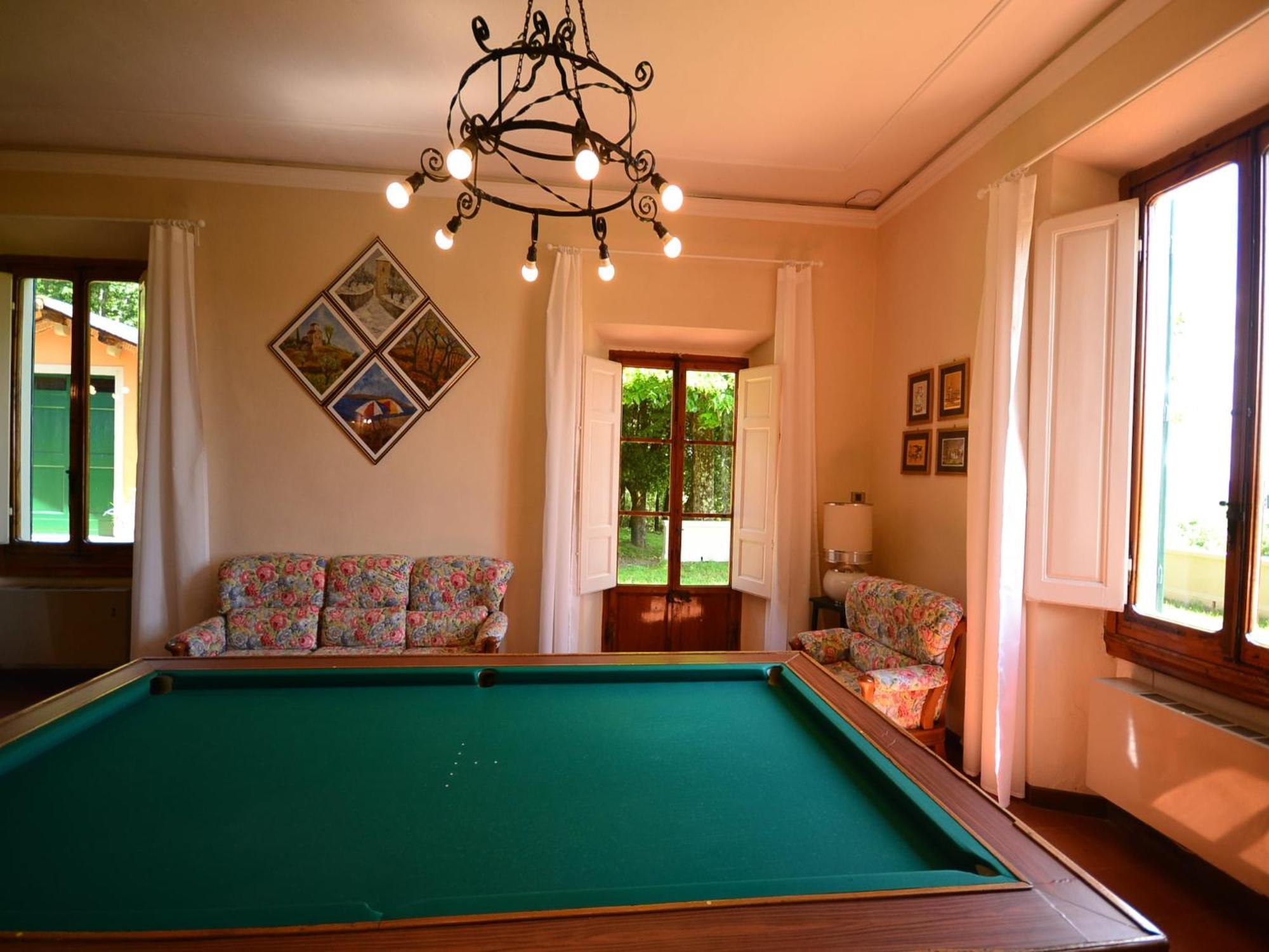 Lovely Holiday Home In Montefiridolfi With Hill View Exteriér fotografie