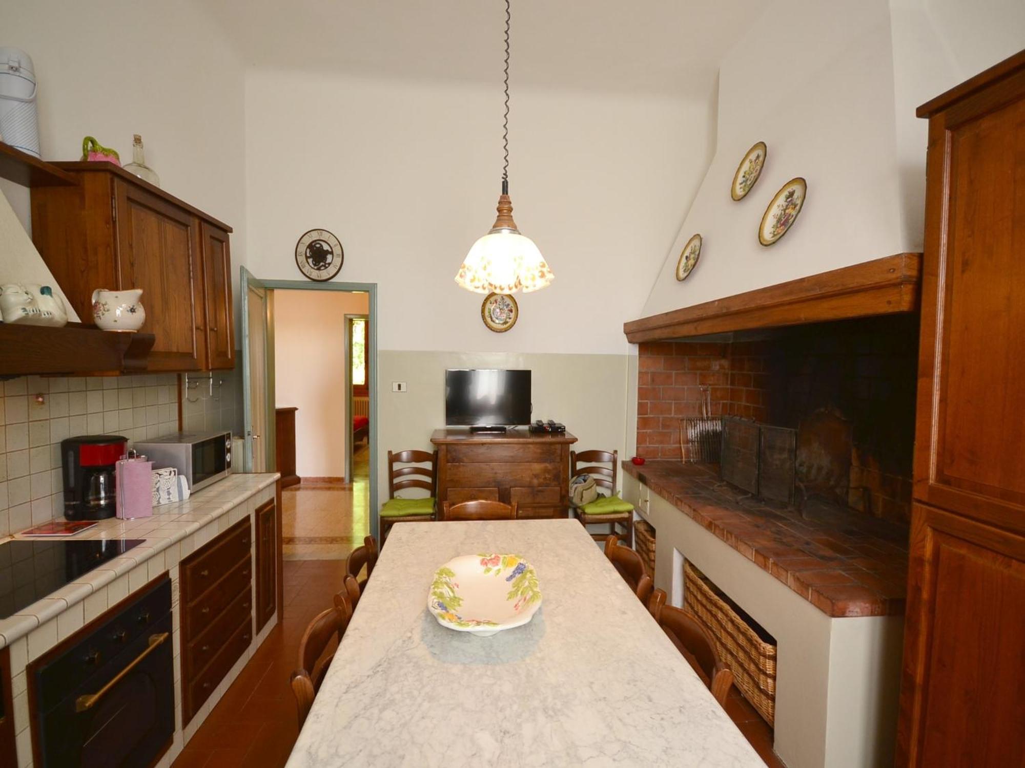Lovely Holiday Home In Montefiridolfi With Hill View Exteriér fotografie